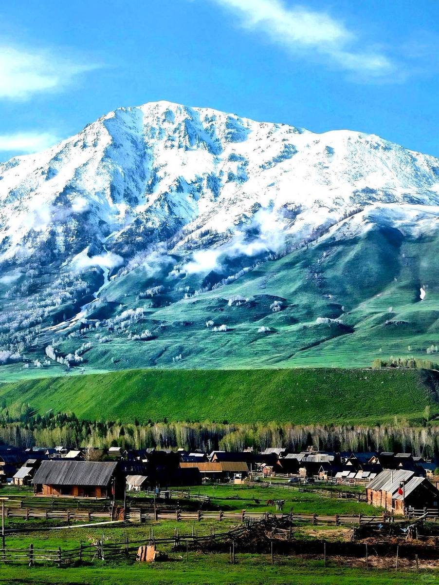 新疆，向尊敬的听众朋友们致意